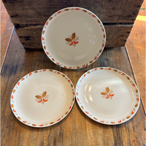 Vintage 1950s Ballerina China Luncheon Plates by Universal Pottery - Set of 3 - Picture 1 of 7